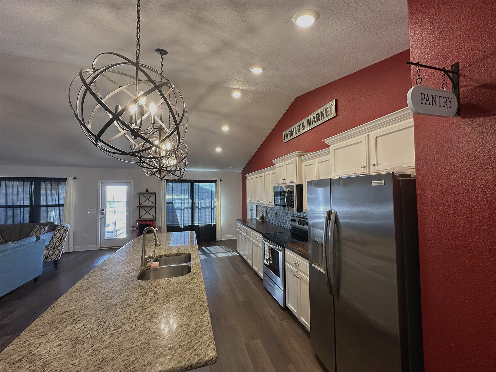 CHARLESTON PLACE - Residential Lease