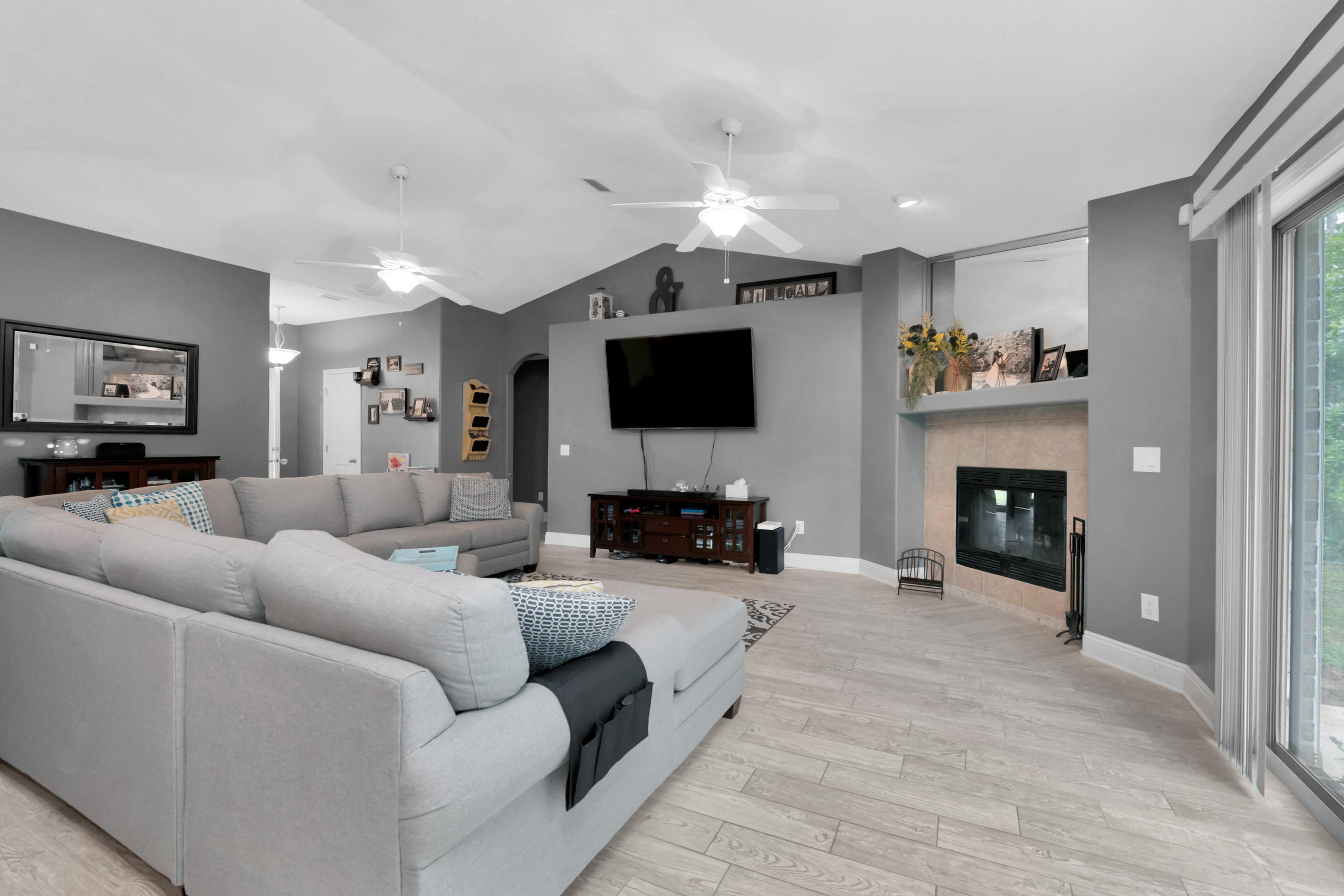 HOLLEY BY THE SEA - Residential