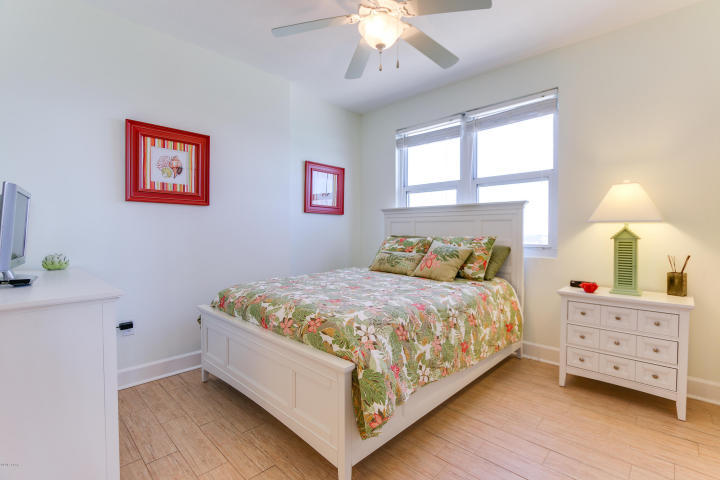 SUNRISE BEACH - Residential