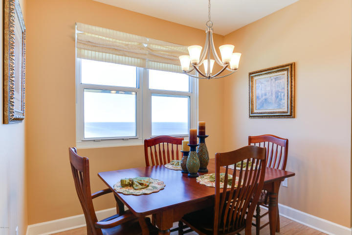 SUNRISE BEACH - Residential