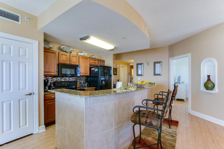 SUNRISE BEACH - Residential