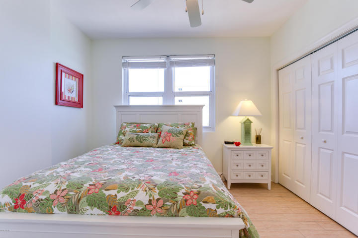 SUNRISE BEACH - Residential