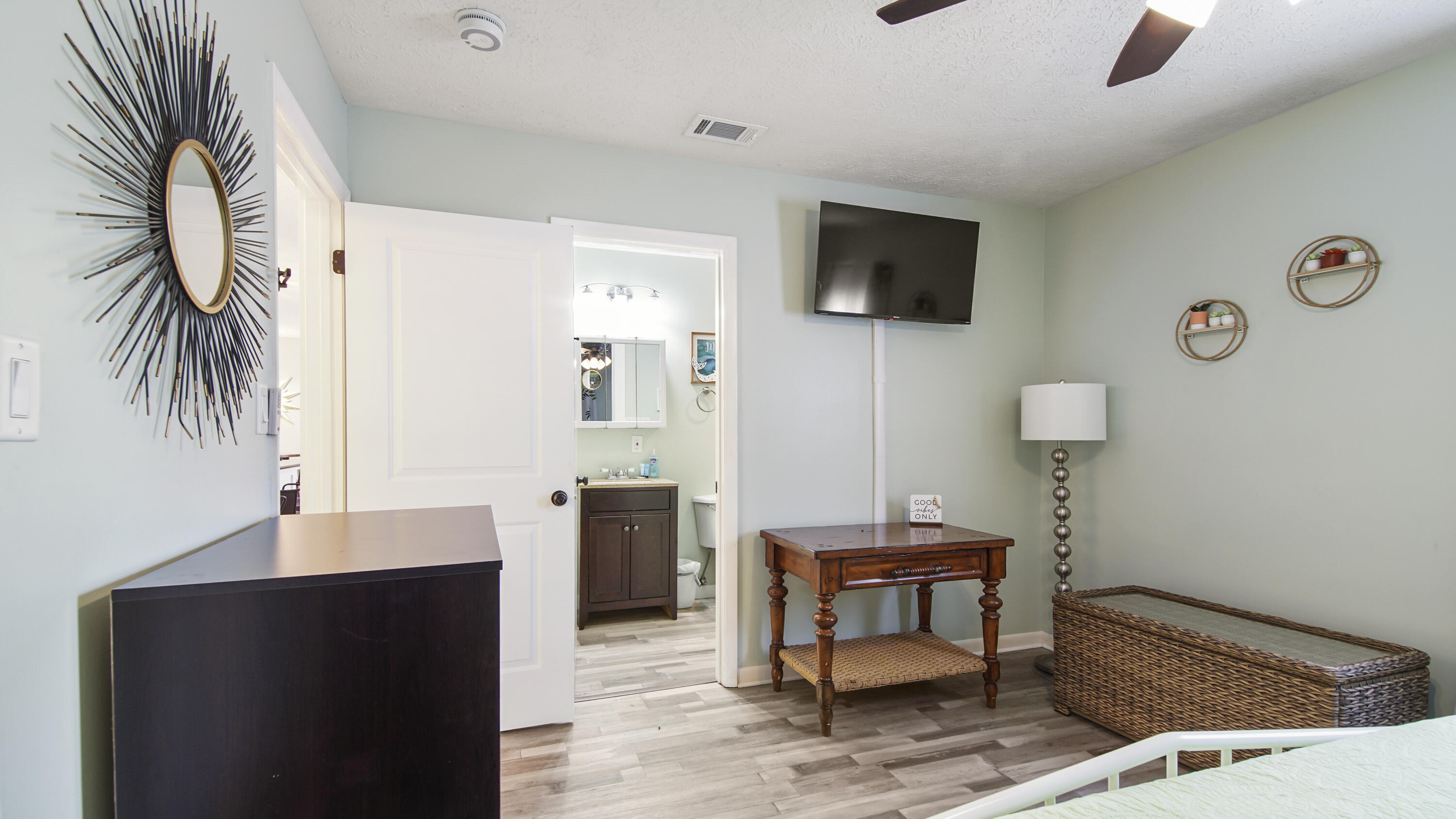 WHITE SANDS ESTATES - Residential