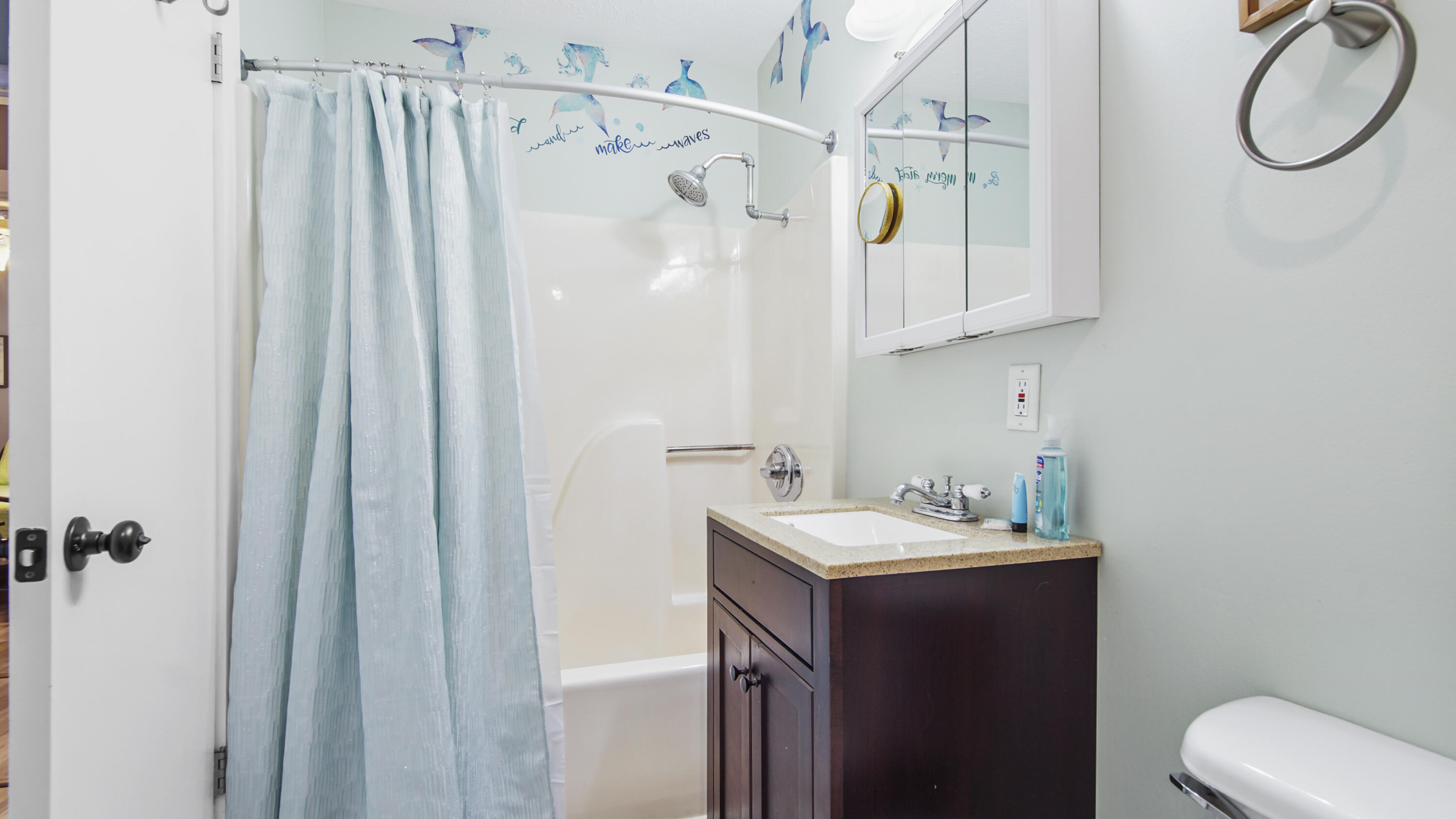 WHITE SANDS ESTATES - Residential