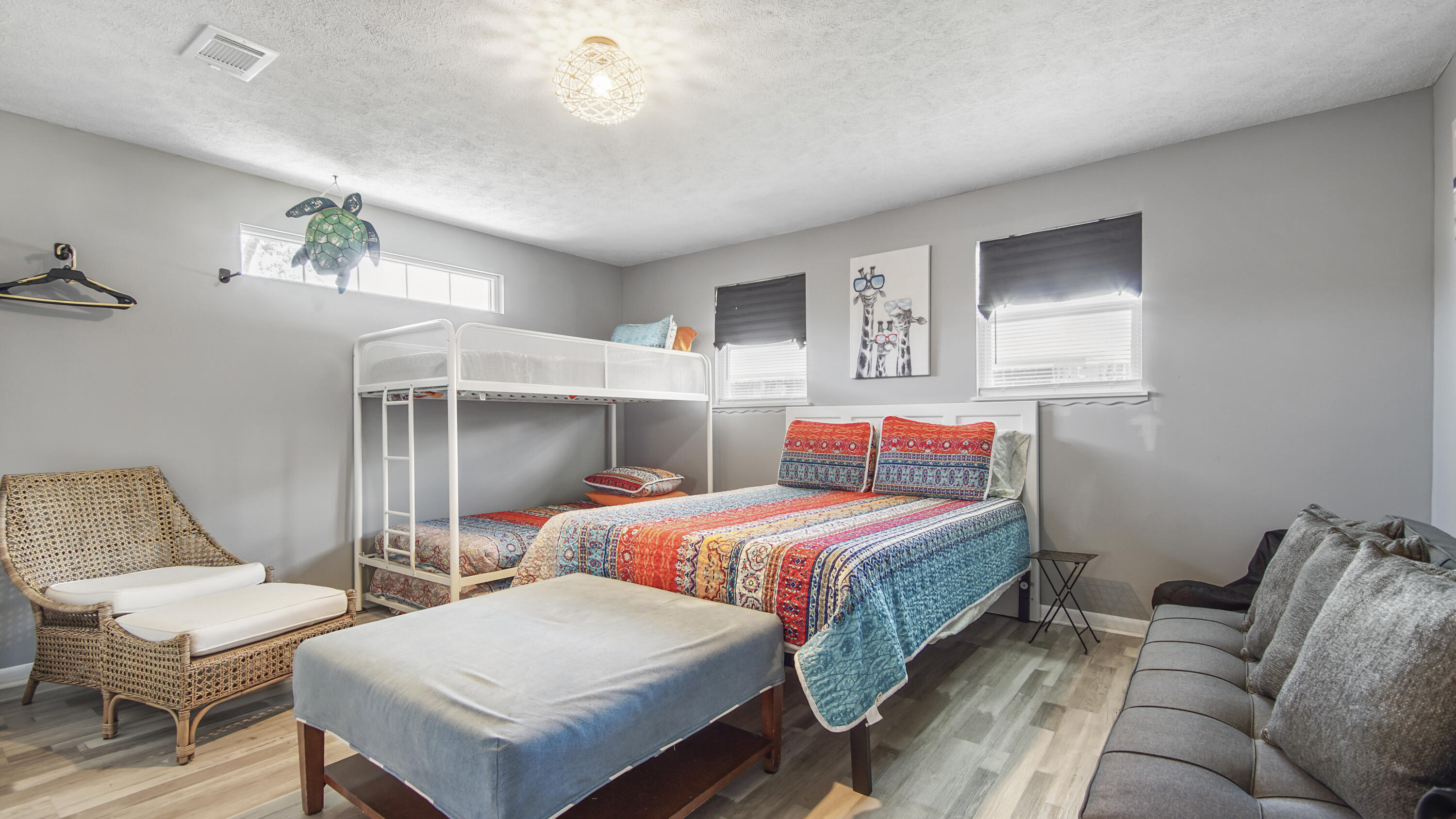 WHITE SANDS ESTATES - Residential