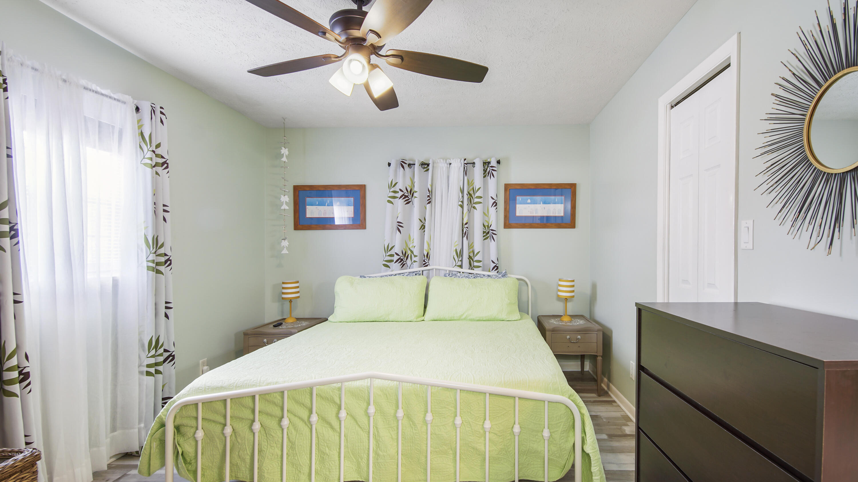 WHITE SANDS ESTATES - Residential