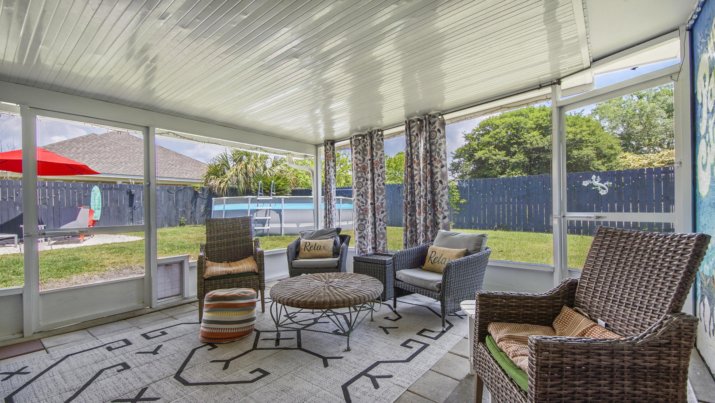 WHITE SANDS ESTATES - Residential
