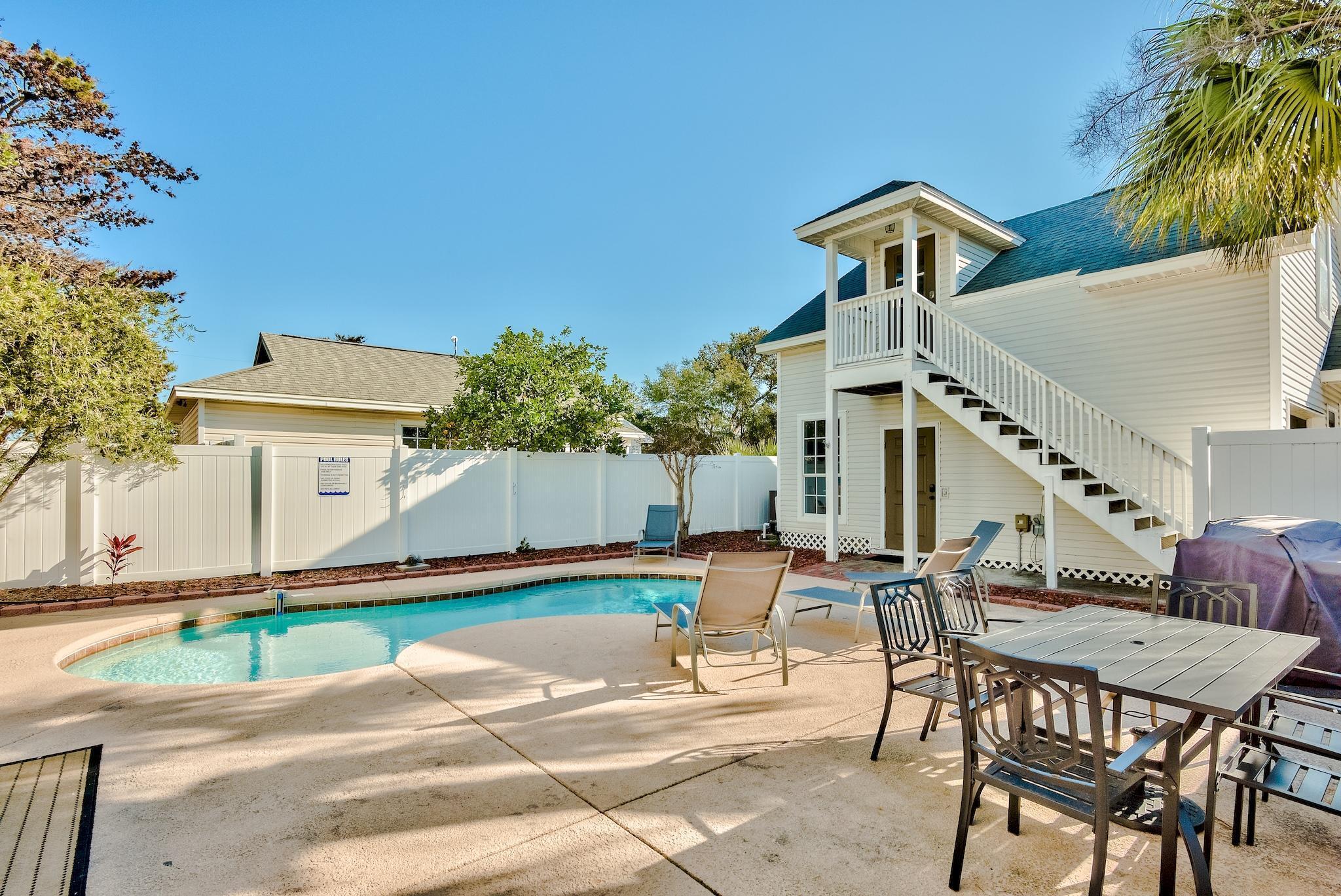CRYSTAL BEACH - Residential