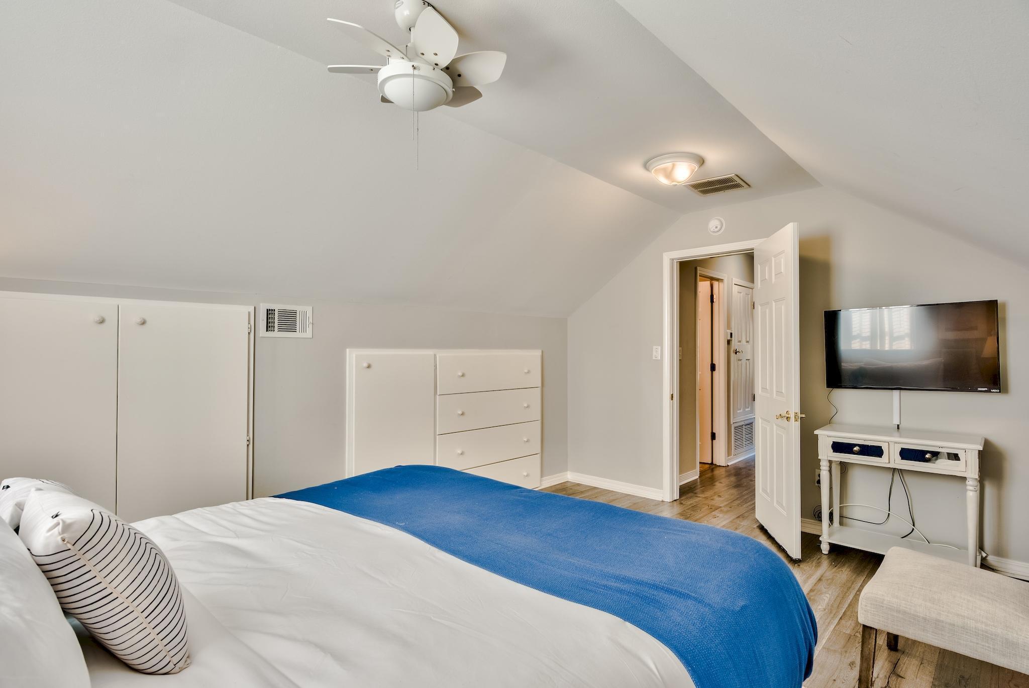 CRYSTAL BEACH - Residential
