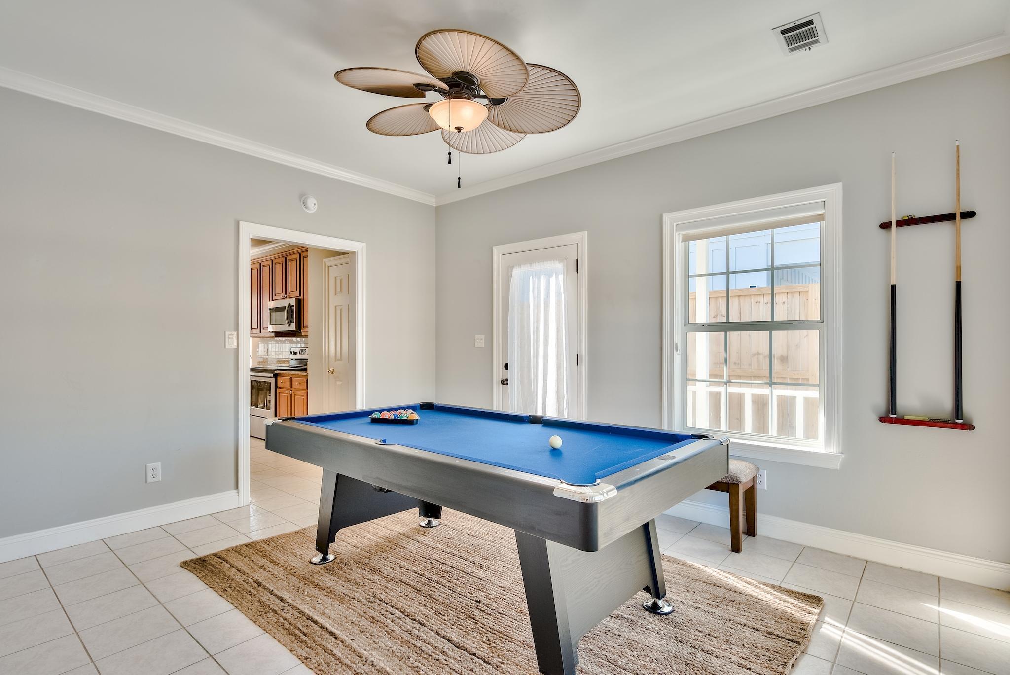 CRYSTAL BEACH - Residential