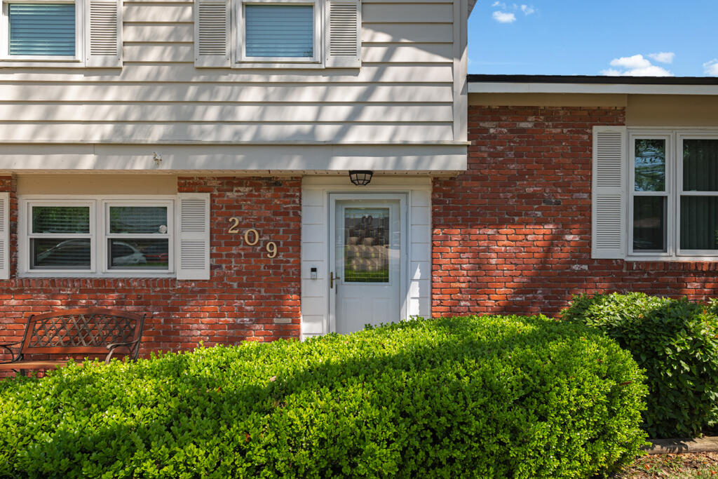 BAYOU WOODS - Residential