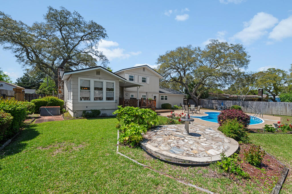 BAYOU WOODS - Residential