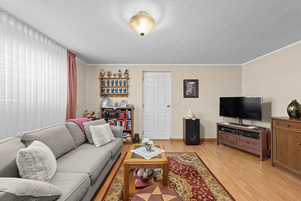 BAYOU WOODS - Residential