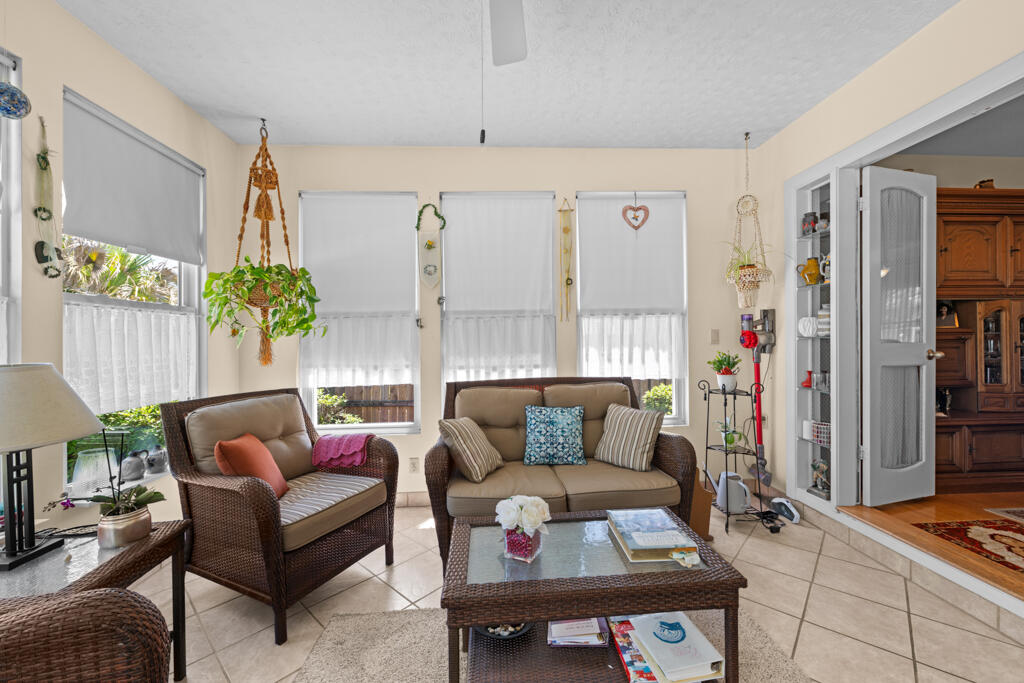 BAYOU WOODS - Residential