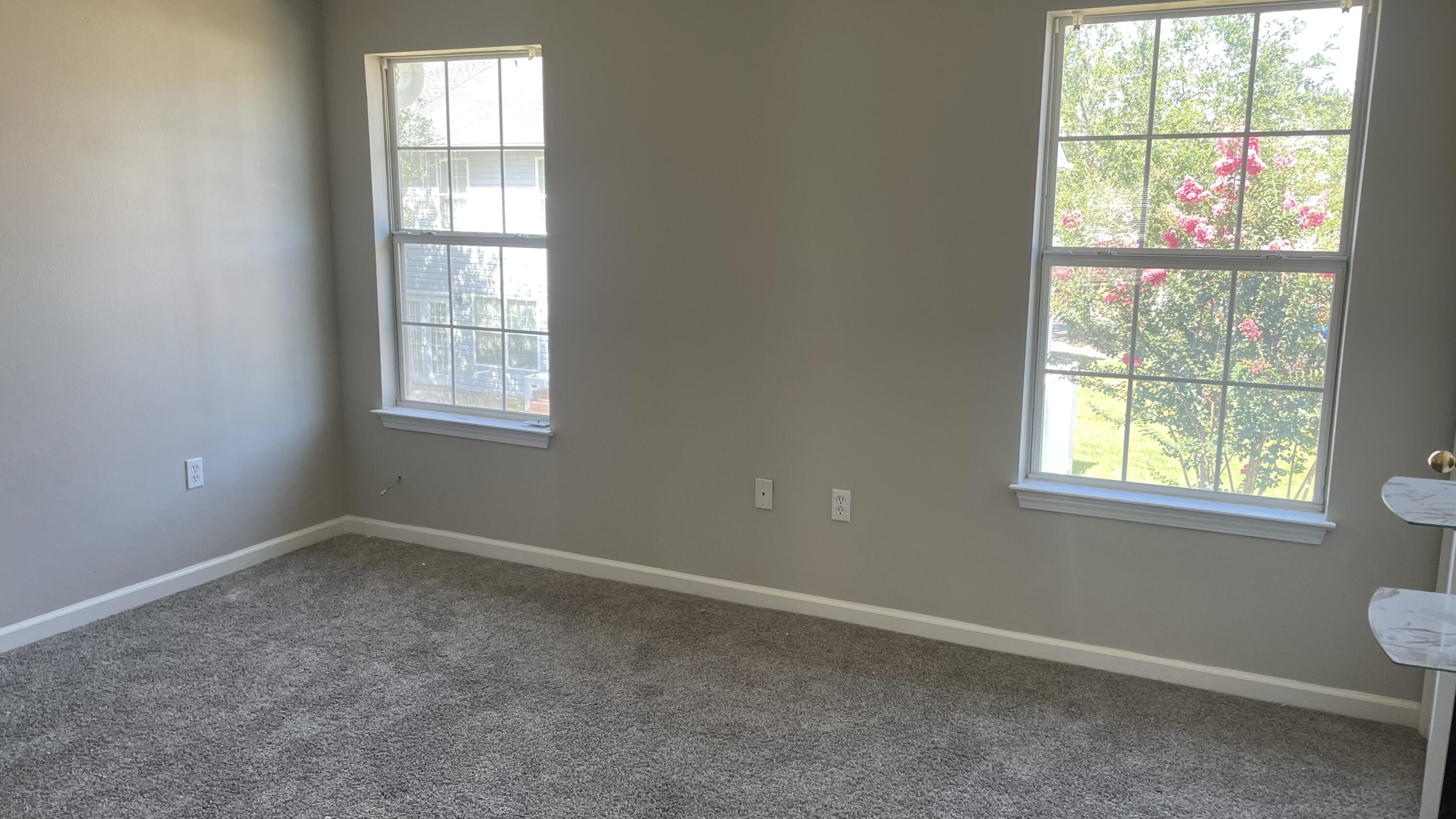 ROLLING PINES - Residential