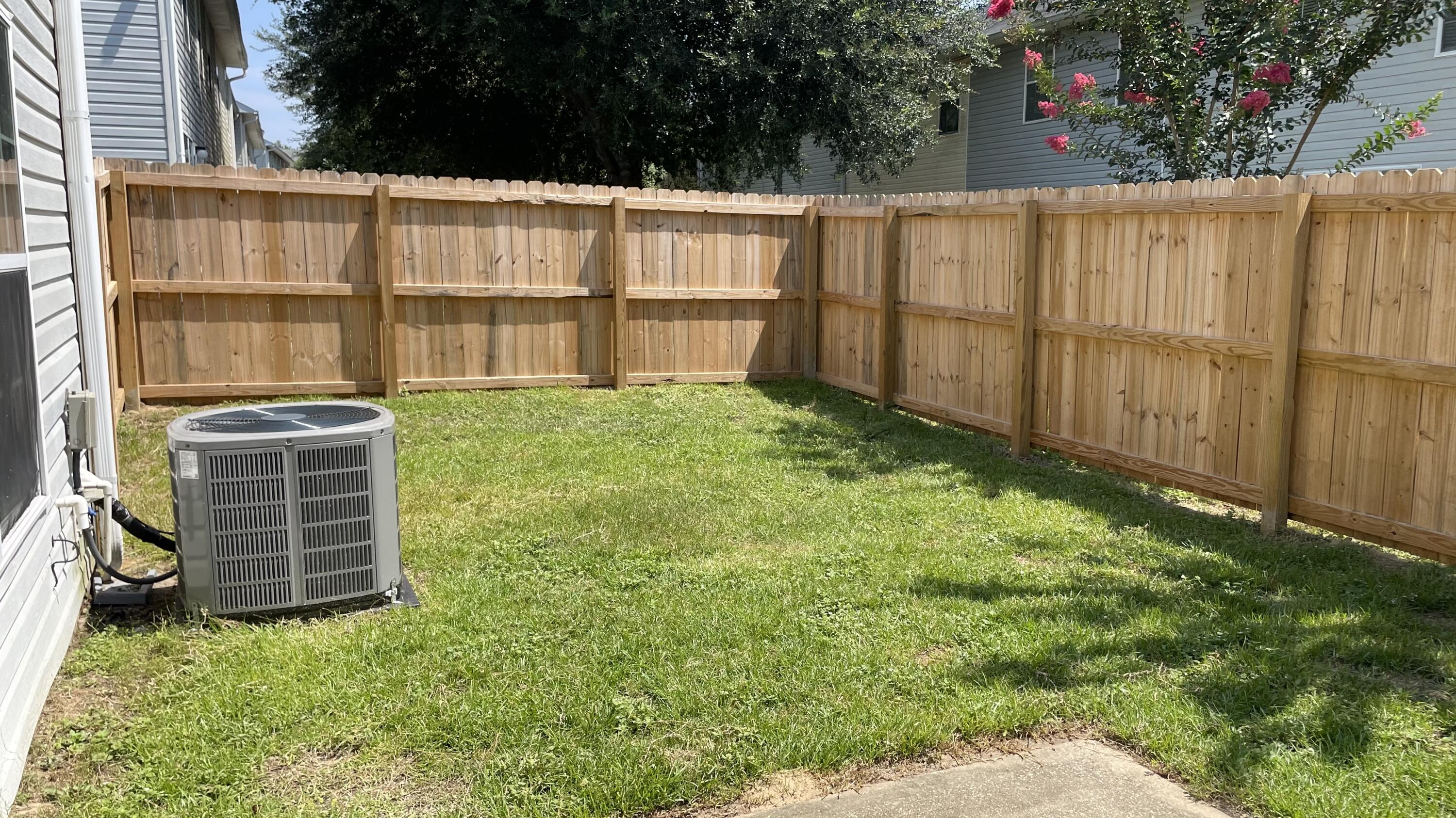 ROLLING PINES - Residential