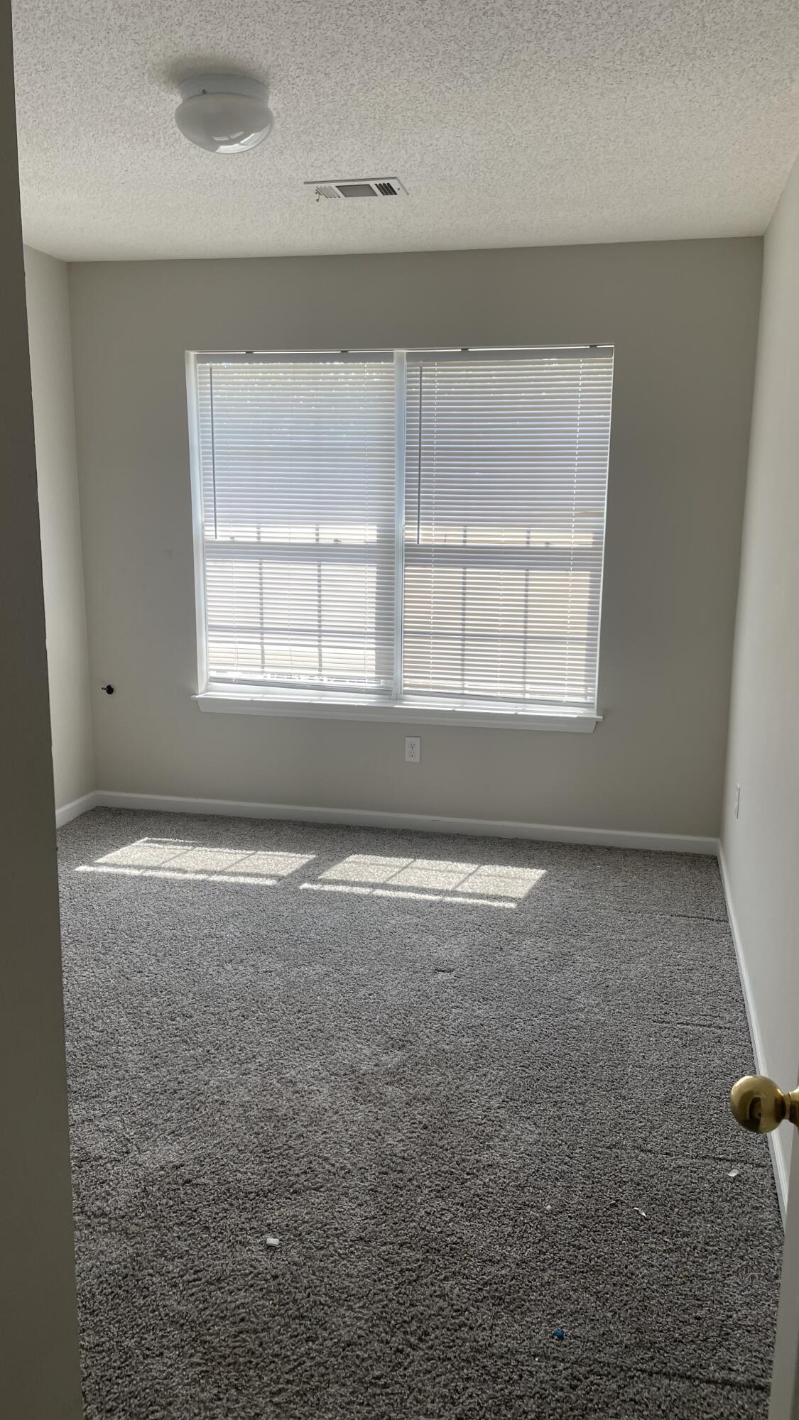 ROLLING PINES - Residential