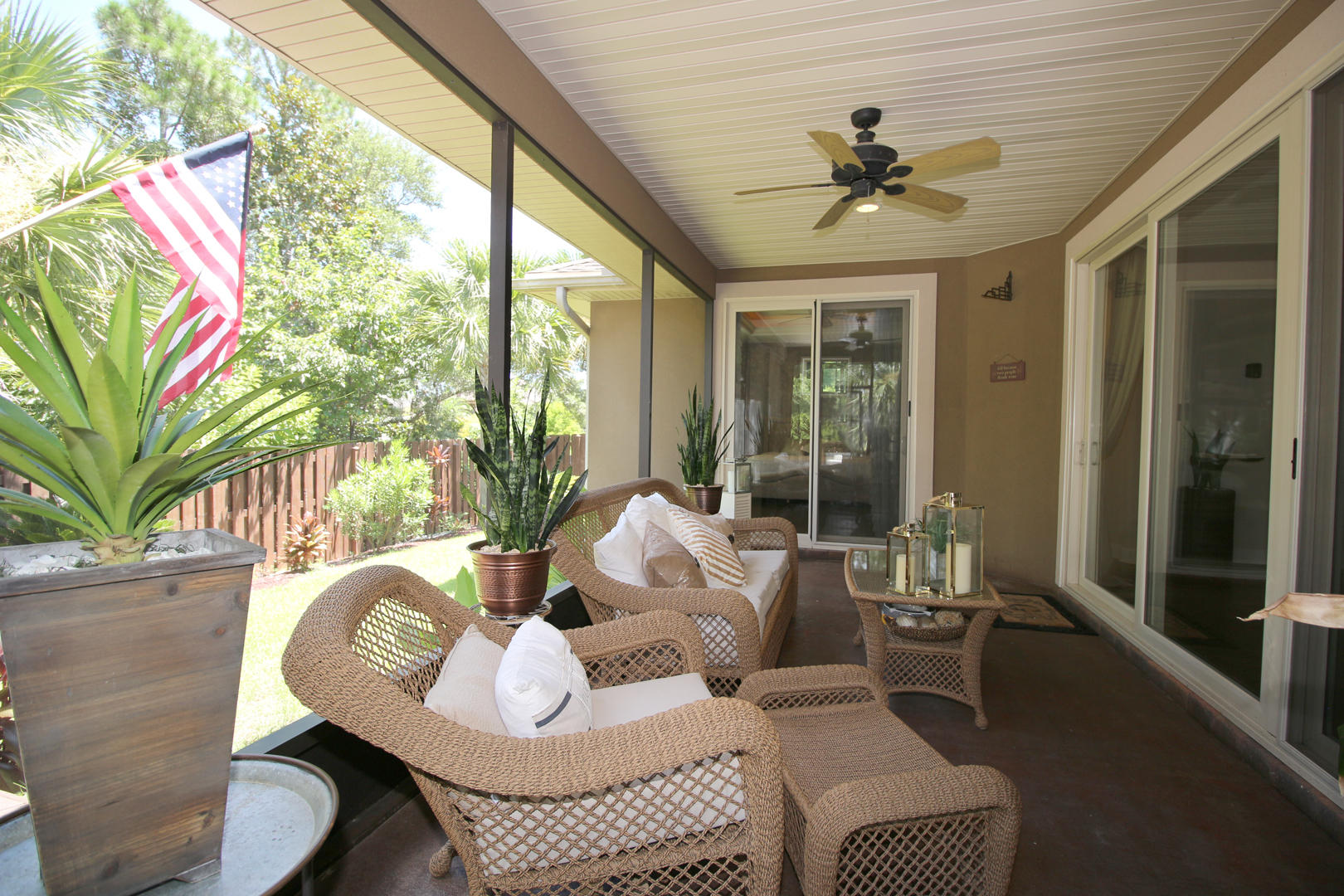 CHARDONNAY ESTATES - Residential