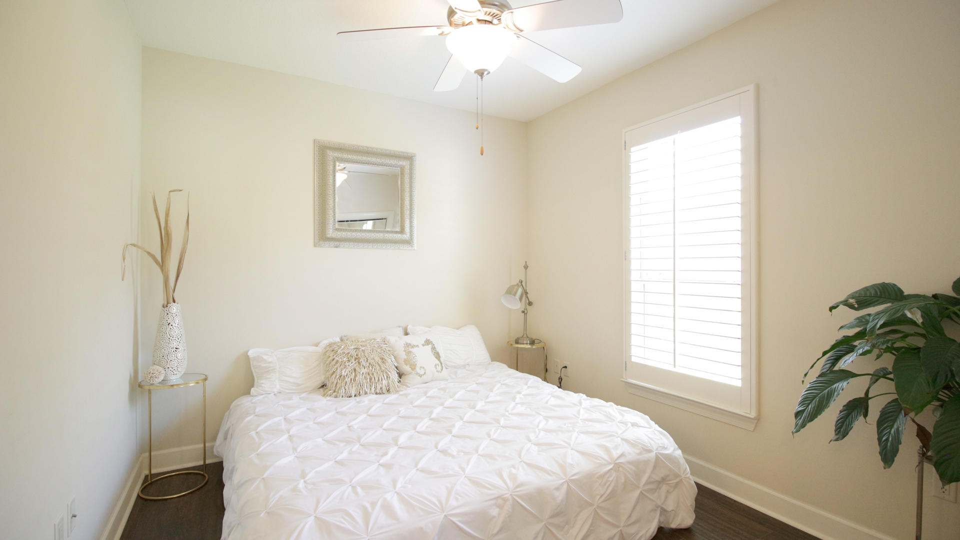 CHARDONNAY ESTATES - Residential