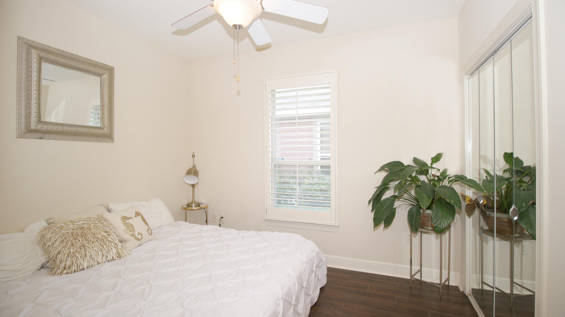 CHARDONNAY ESTATES - Residential