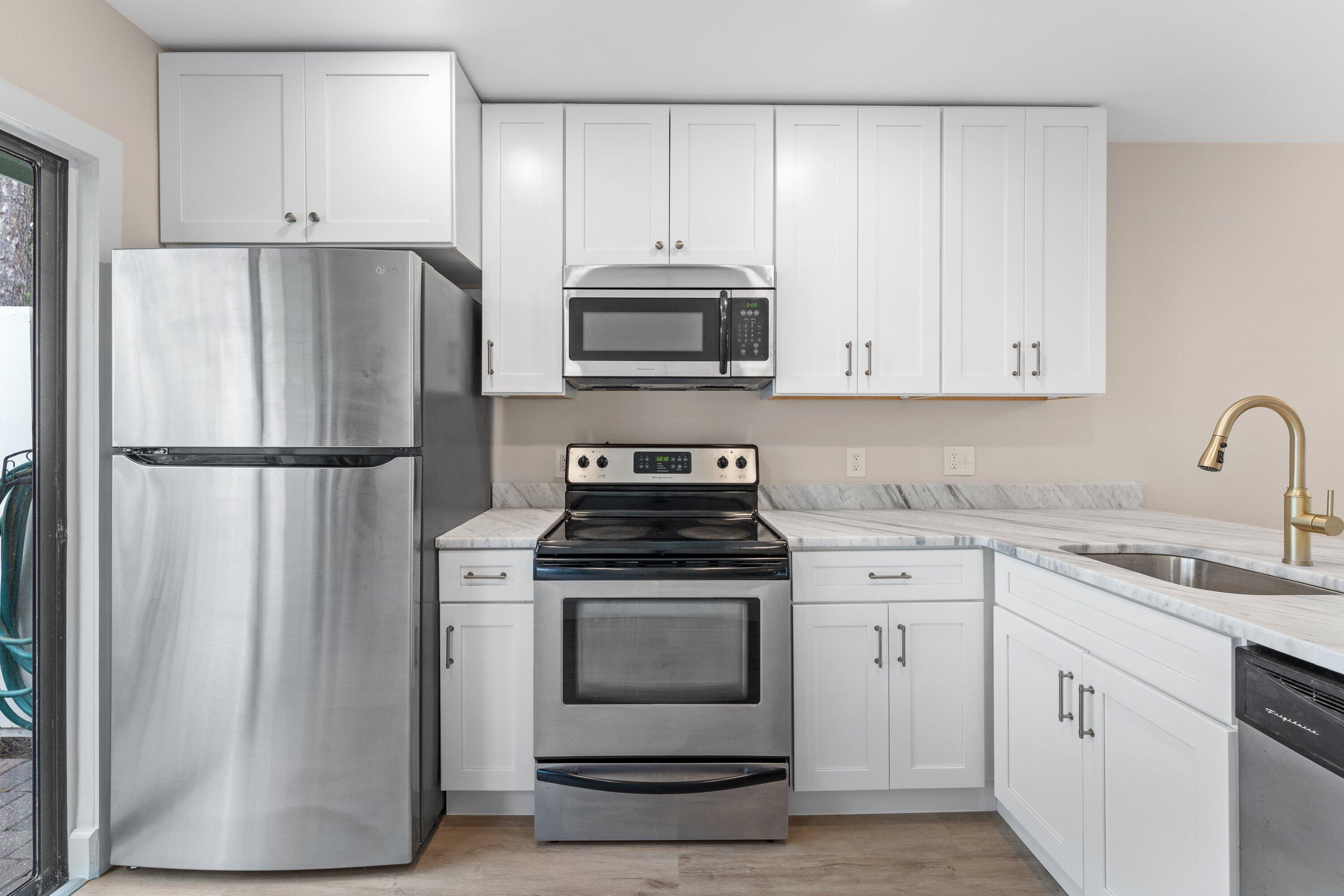 LINKSIDE VILLAGE UNIT 1 - Residential