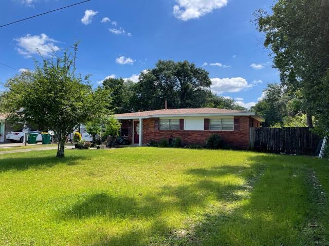 GARNIERS BEACH 6TH - Residential