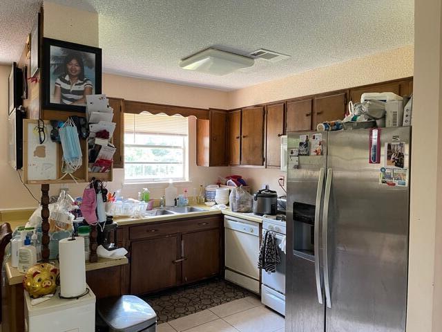 GARNIERS BEACH 6TH - Residential