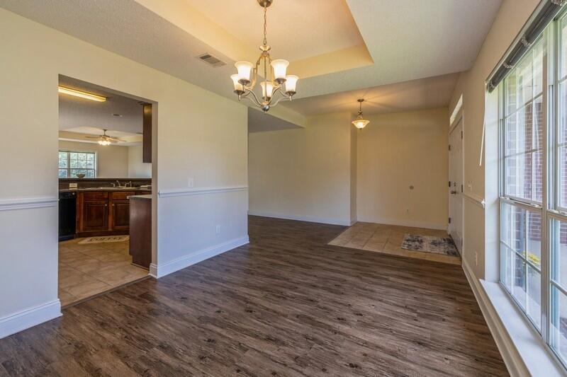 WOODBURY FOREST - Residential