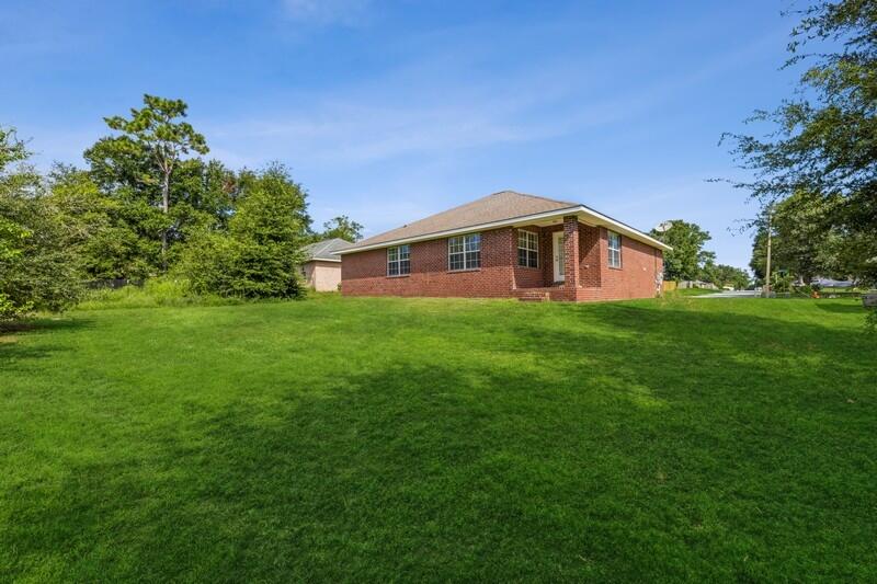 WOODBURY FOREST - Residential