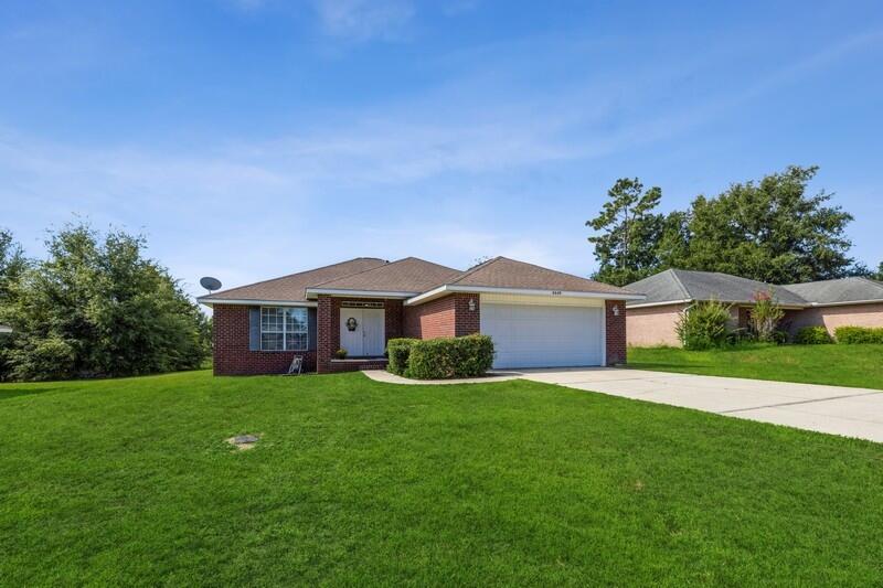 WOODBURY FOREST - Residential