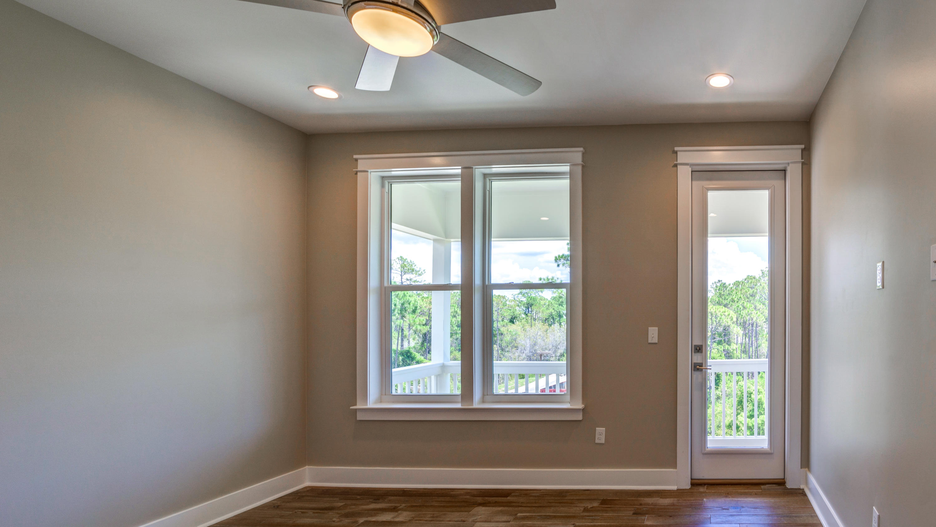 River Breeze - Residential
