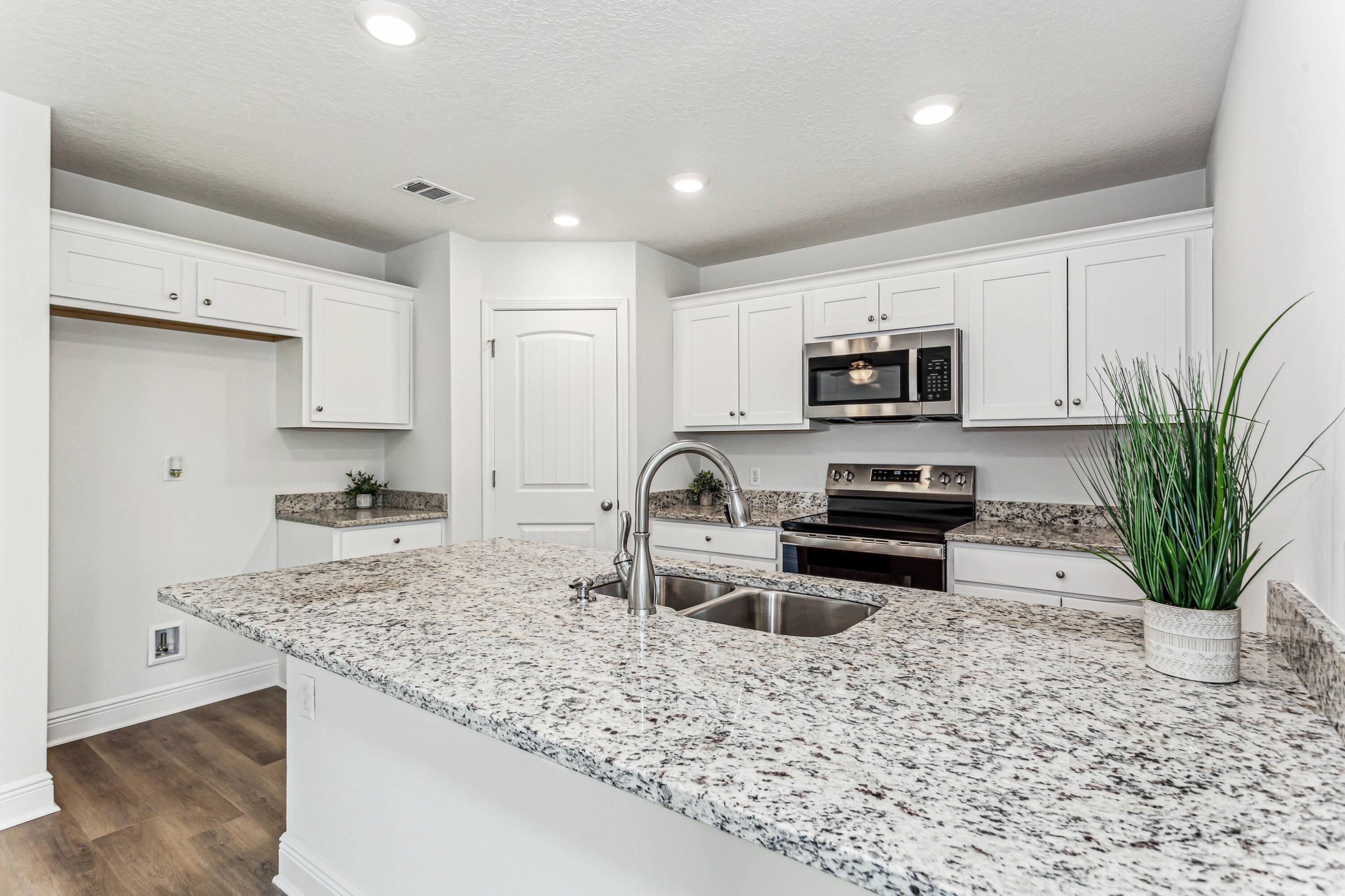 OAKWOOD HILLS UNIT 1 - Residential