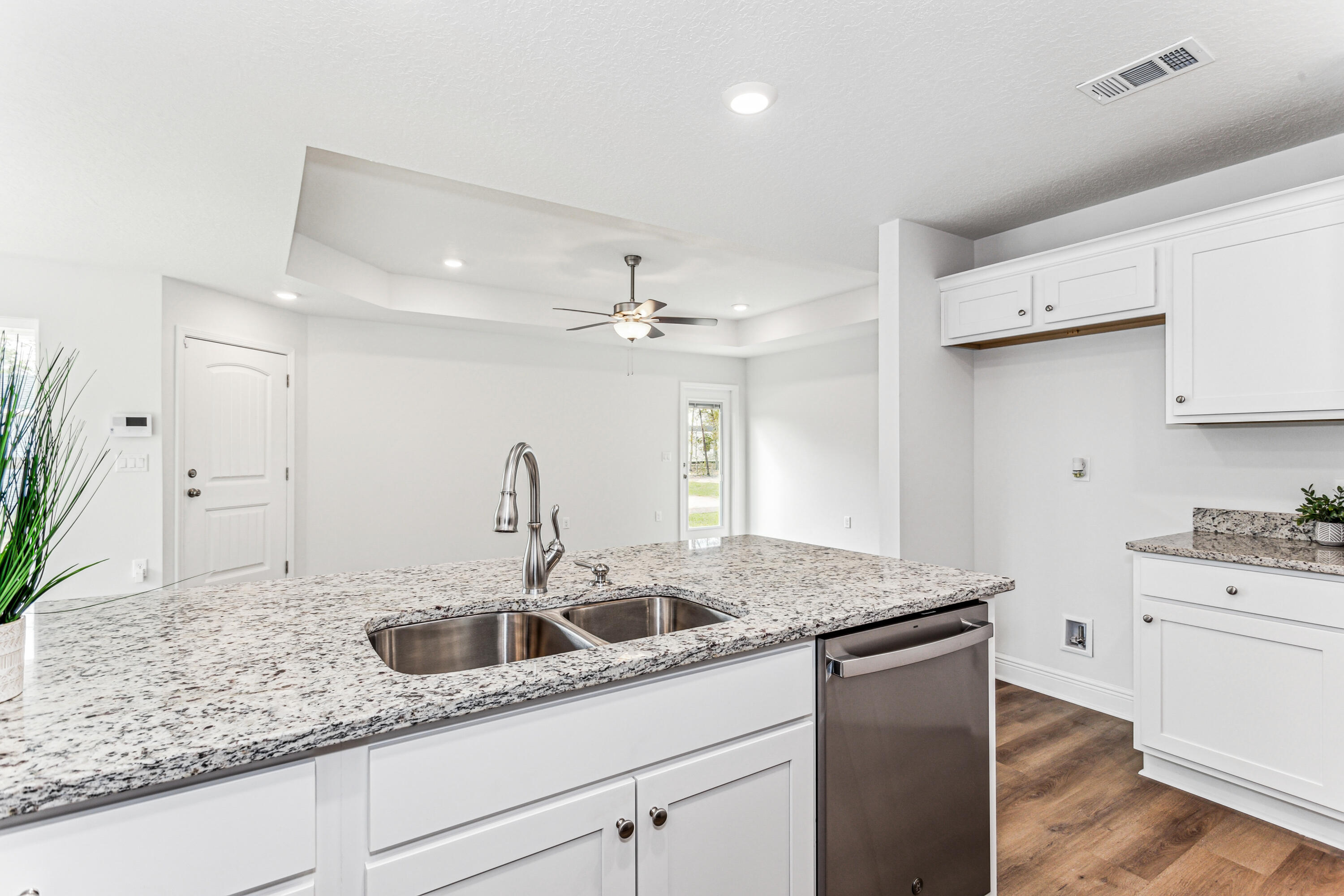 OAKWOOD HILLS UNIT 1 - Residential