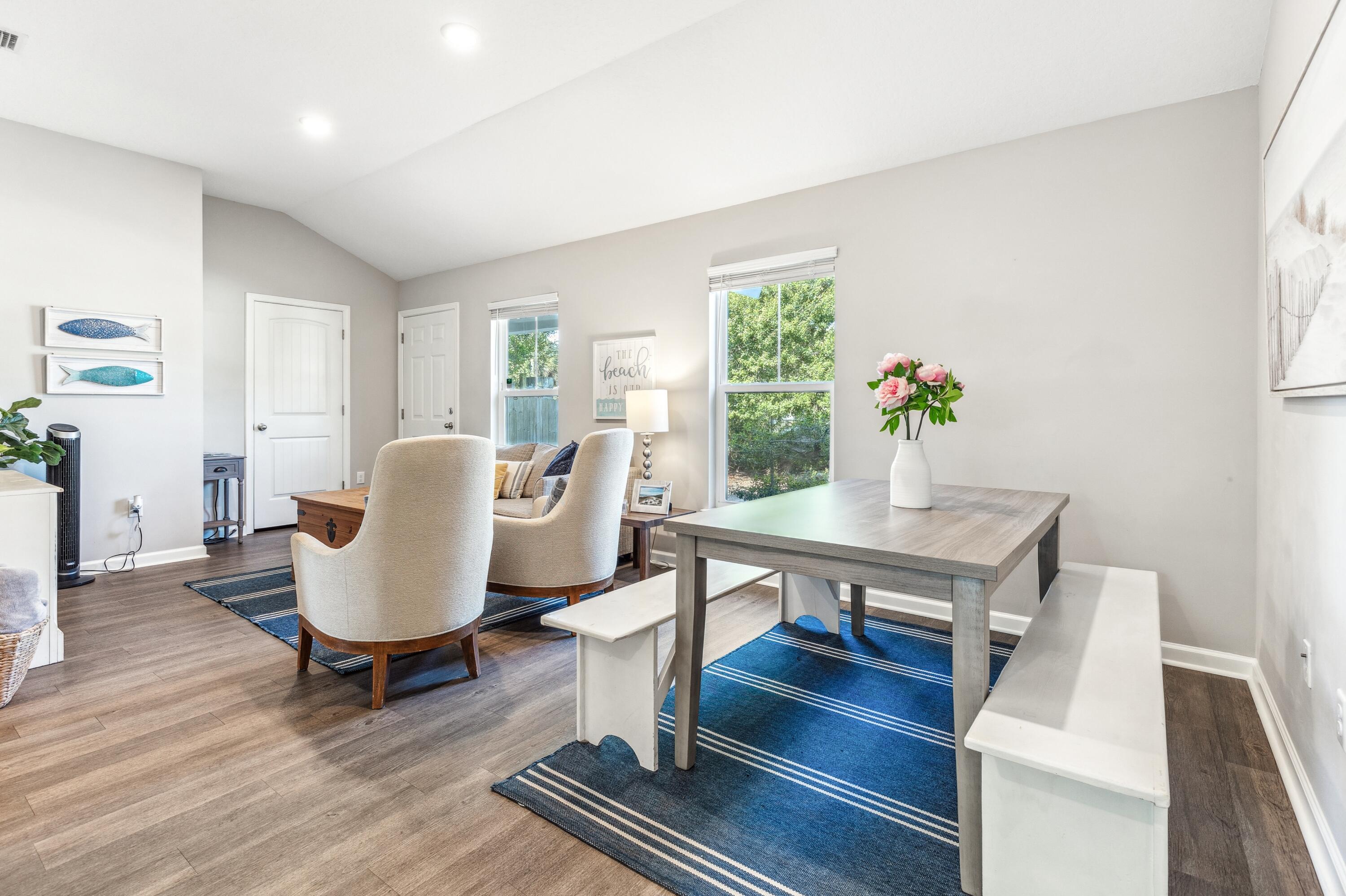 LAGUNA BEACH - Residential
