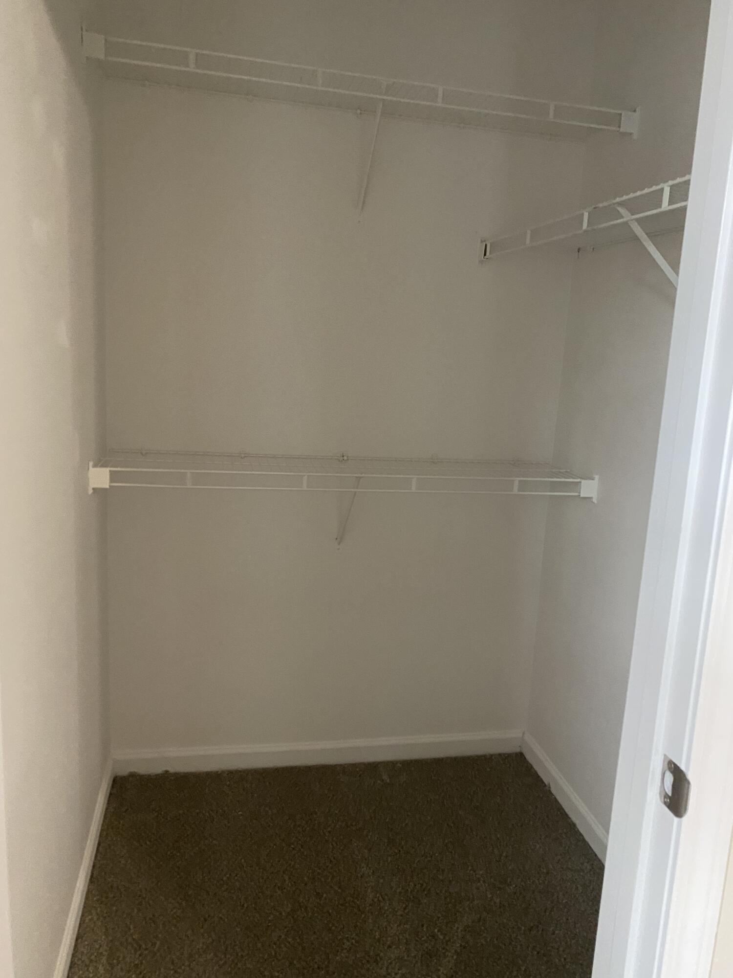 ROLLING PINES - Residential