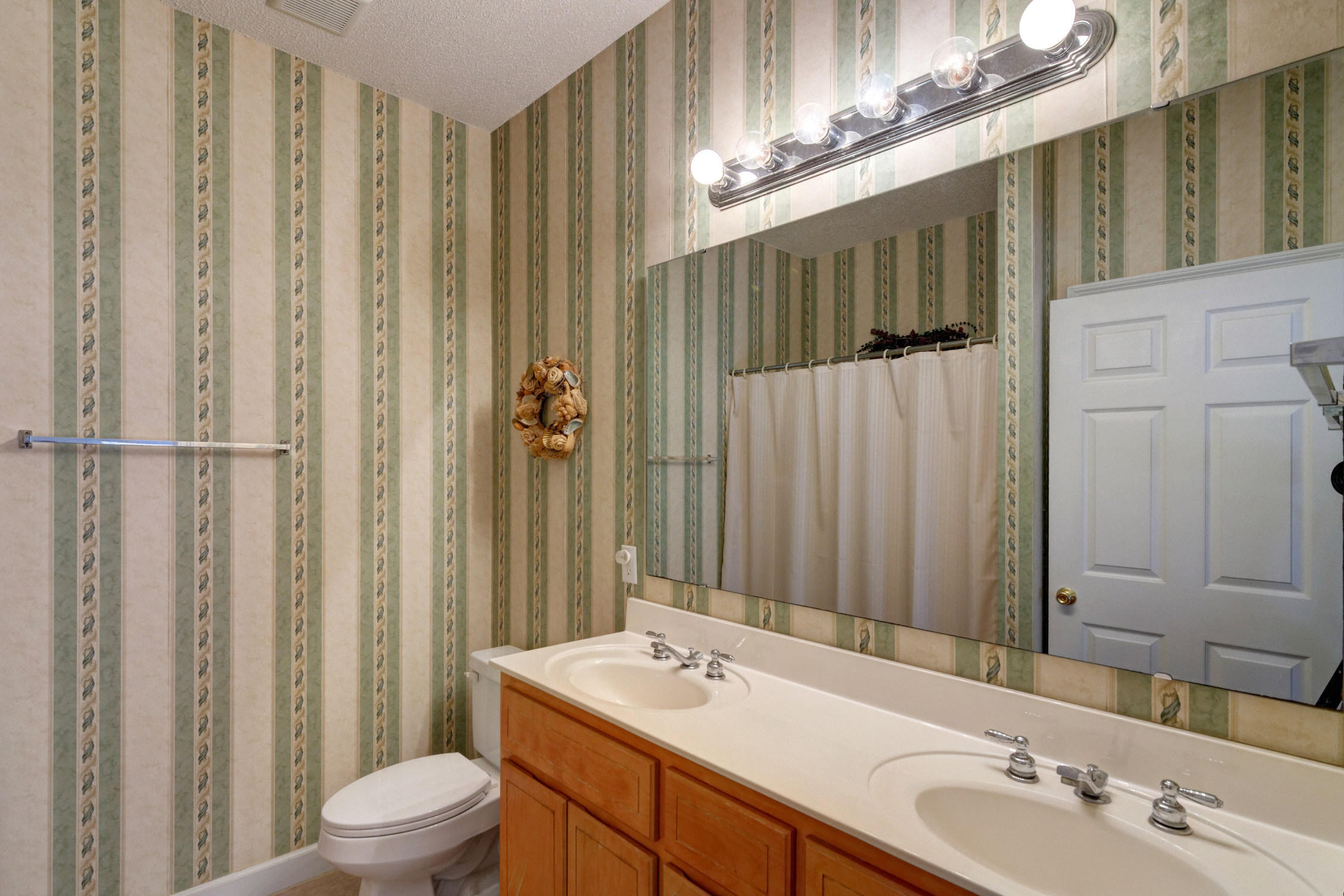 ESCADA - Residential