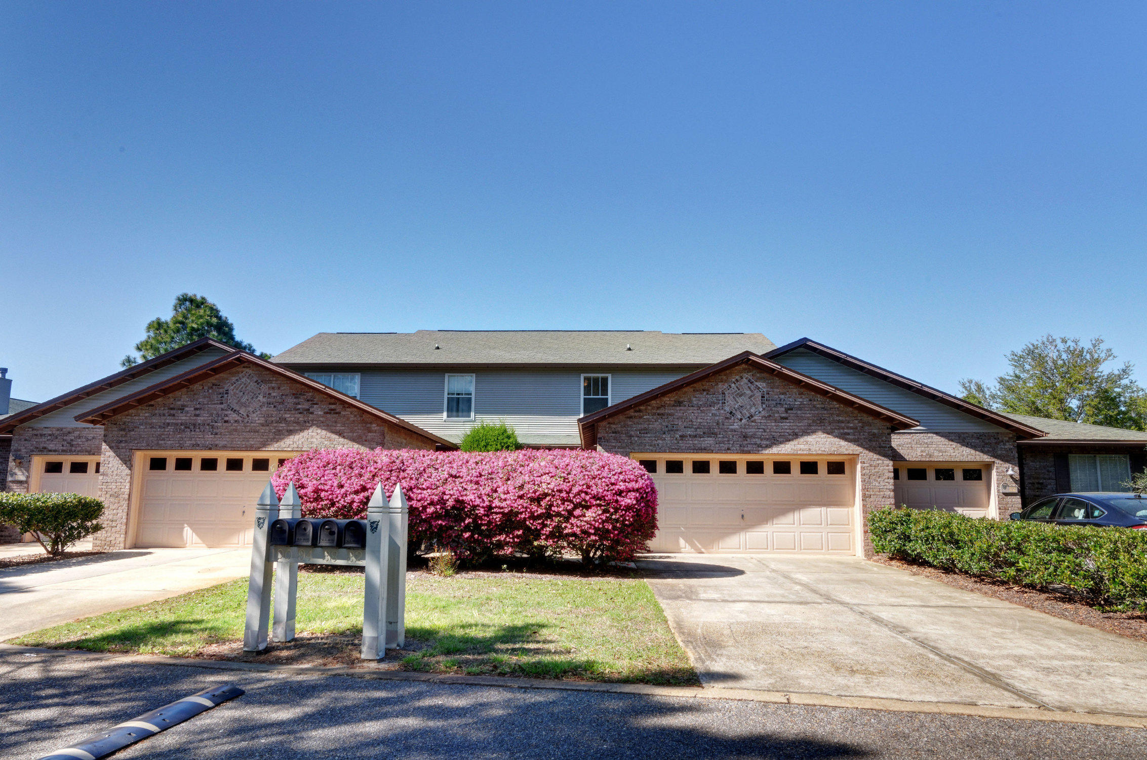 ESCADA - Residential