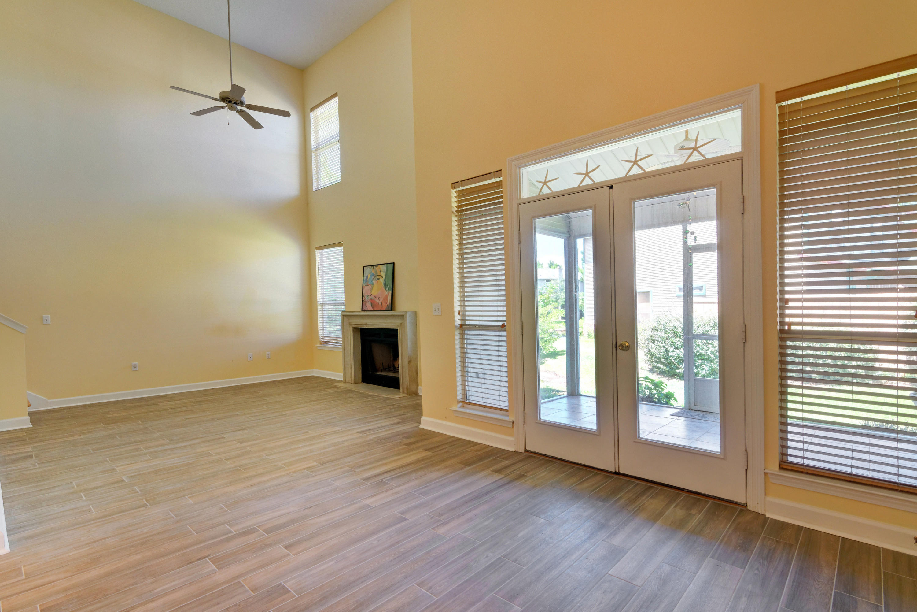 ESCADA - Residential