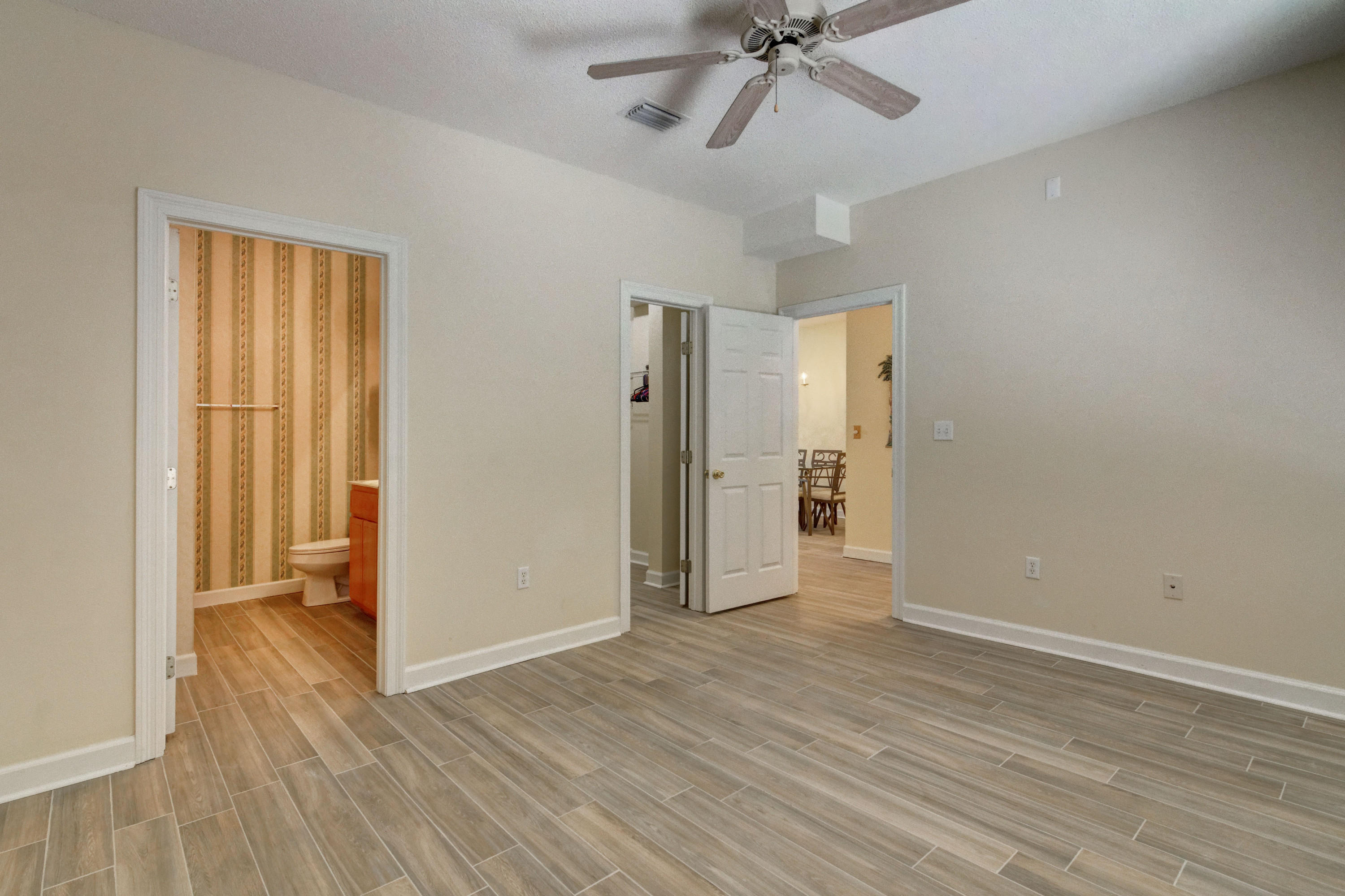 ESCADA - Residential