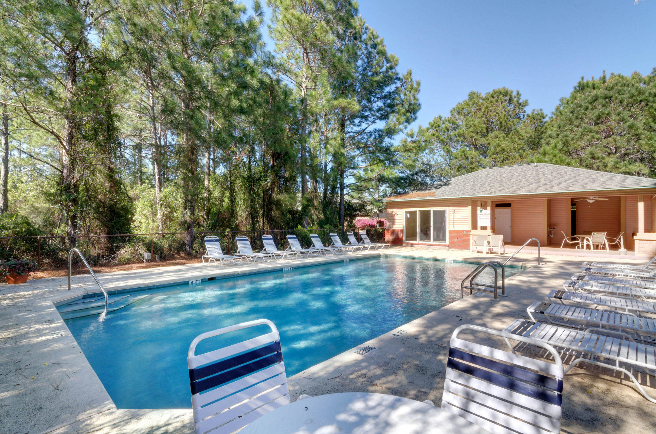 ESCADA - Residential