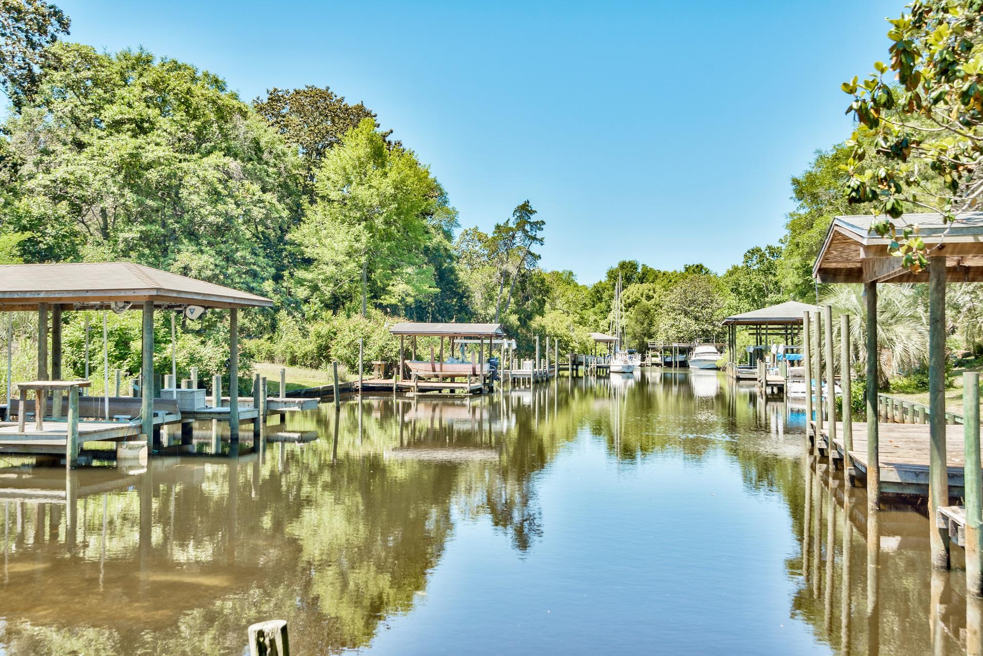 EDGEWATER VILLAGE - Residential