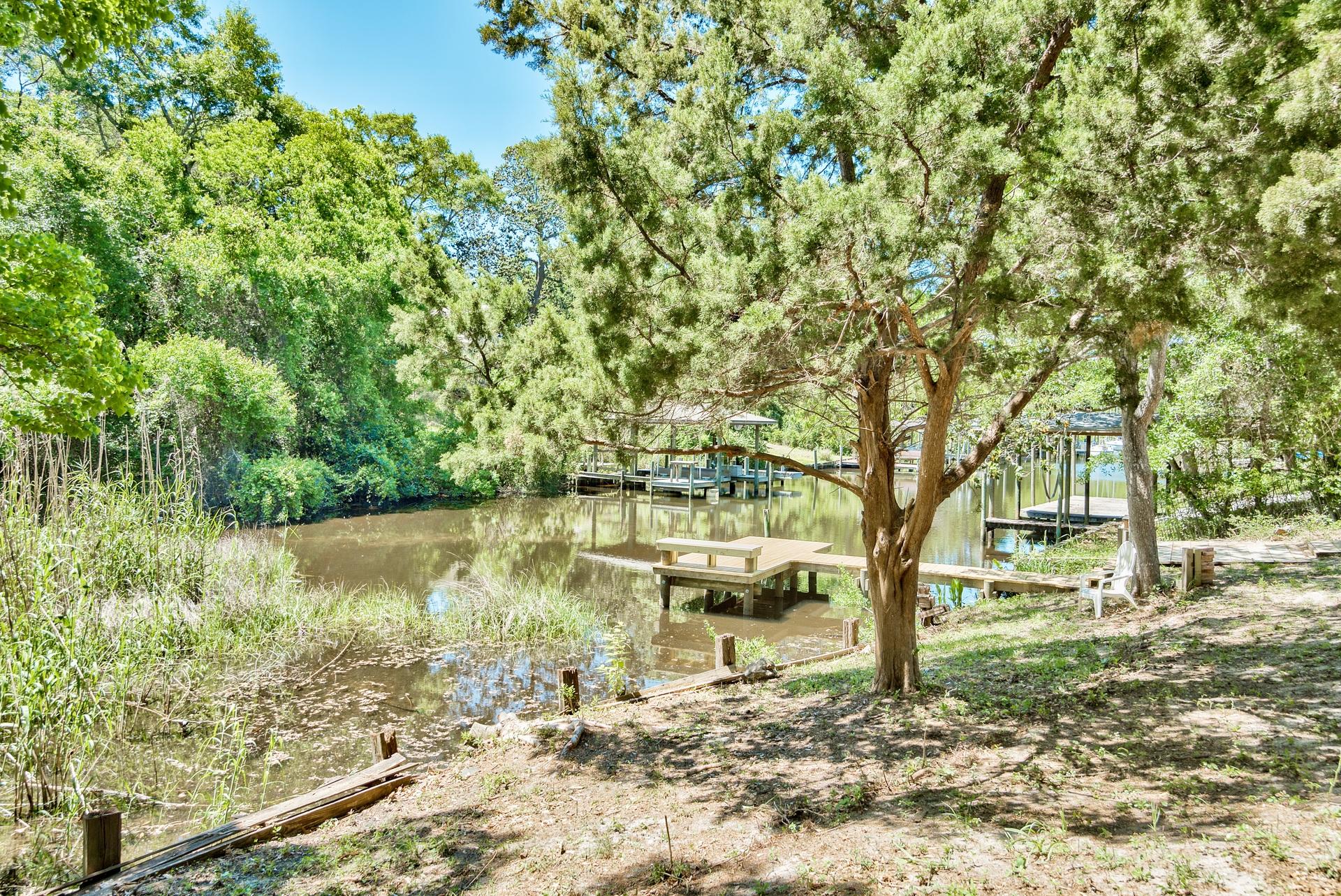 EDGEWATER VILLAGE - Residential