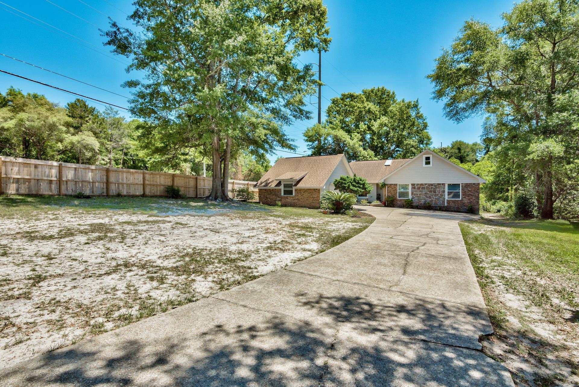 EDGEWATER VILLAGE - Residential