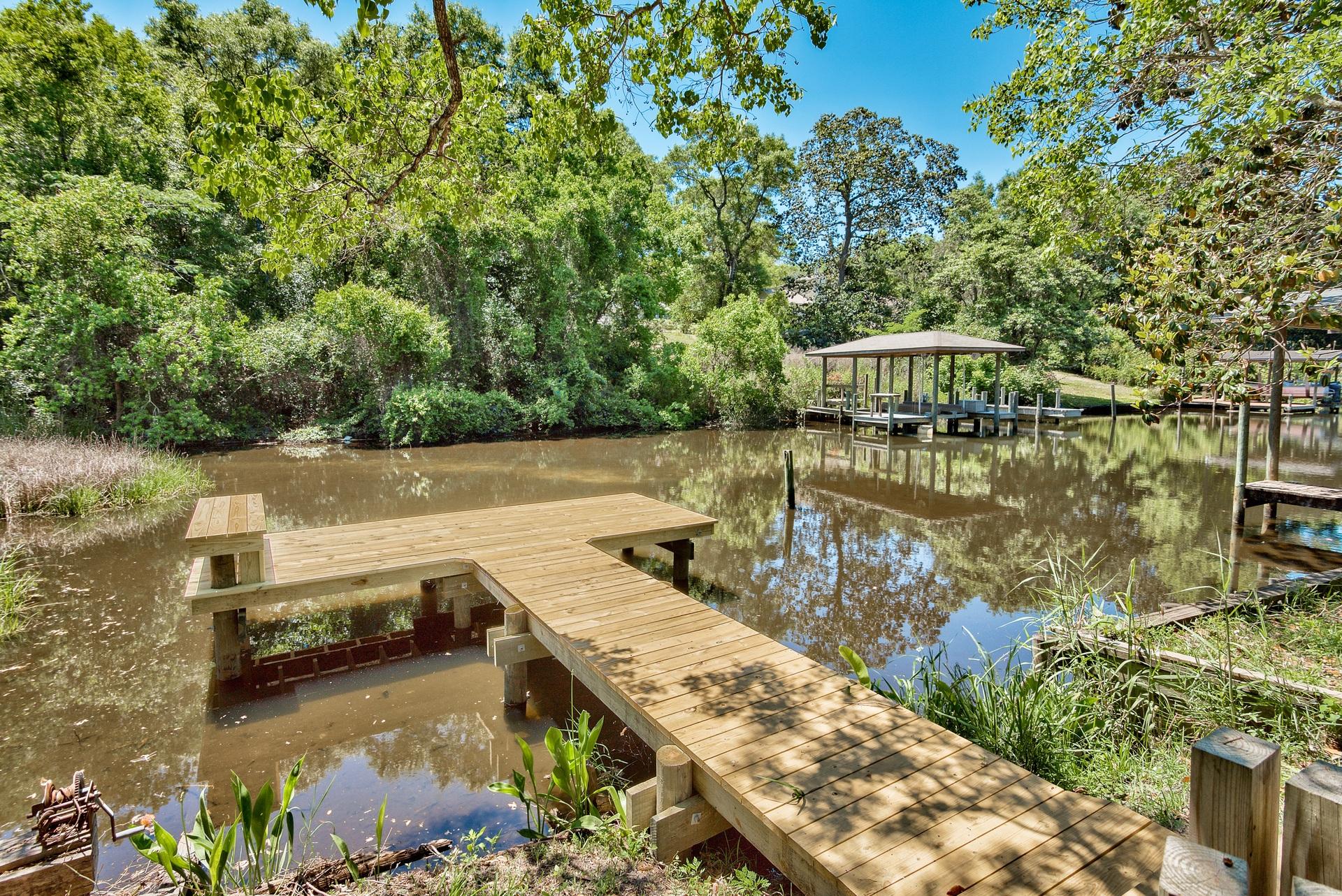 EDGEWATER VILLAGE - Residential