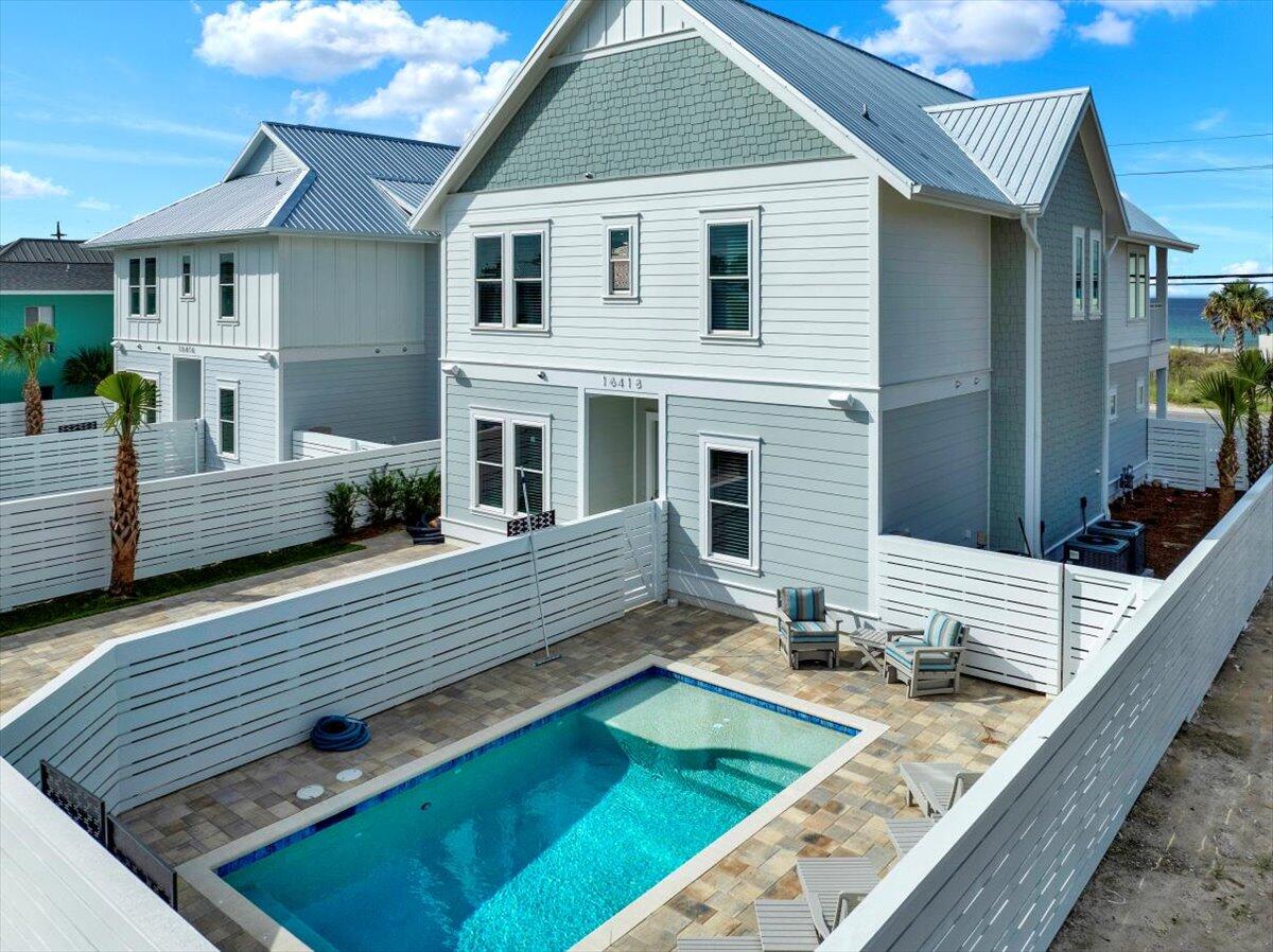 LULLWATER BEACH - Residential