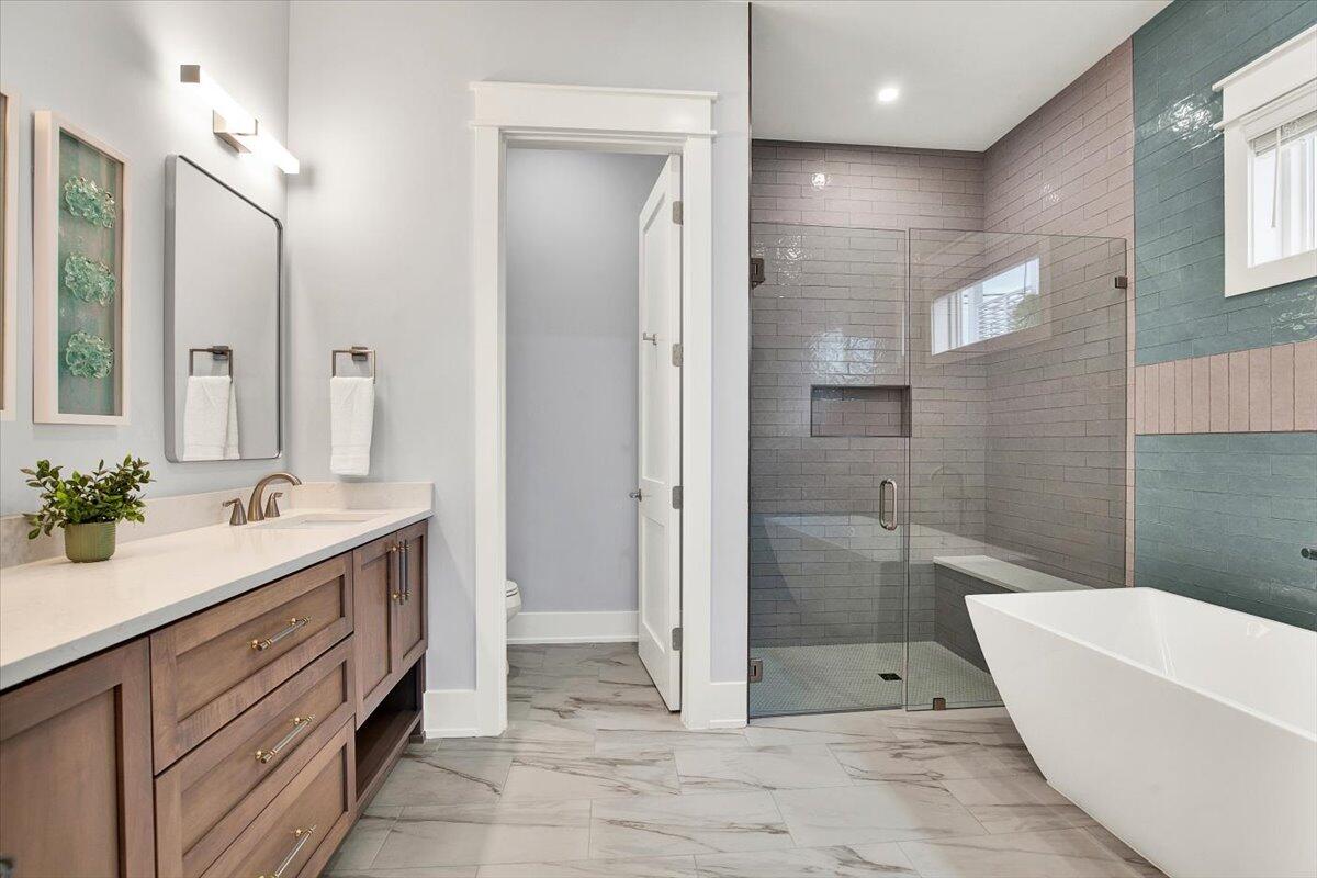 LULLWATER BEACH - Residential