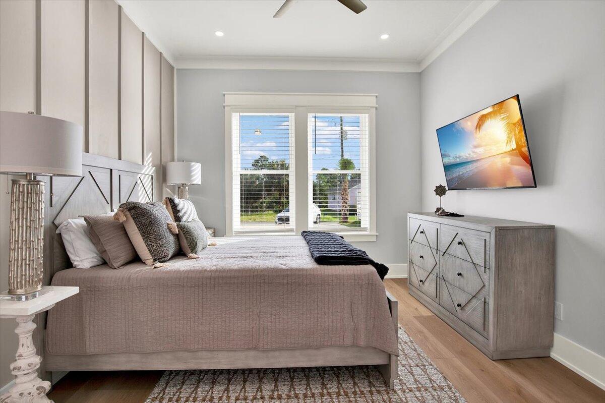 LULLWATER BEACH - Residential