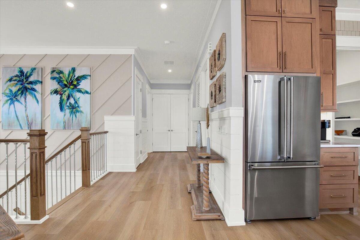 LULLWATER BEACH - Residential