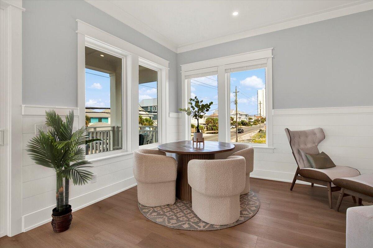 LULLWATER BEACH - Residential