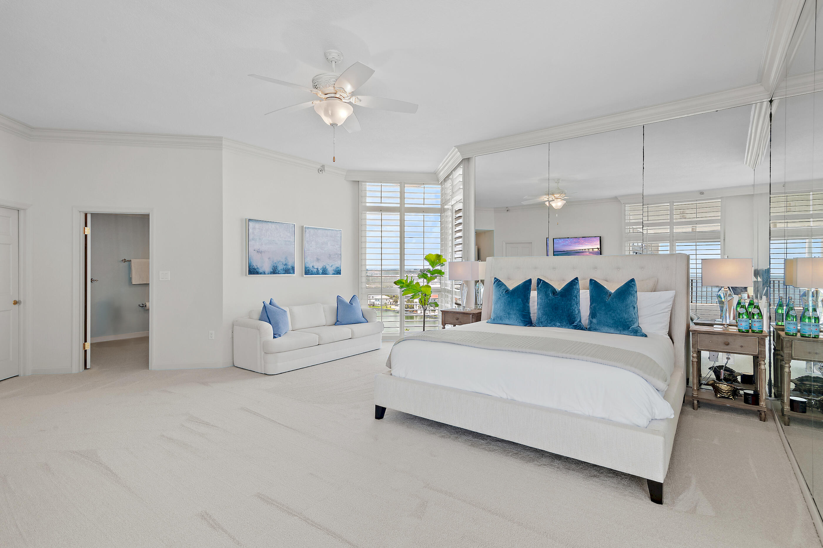 REGENCY TOWERS - Residential